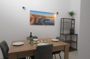 Stylish Valletta Penthouse with Terrace in the centre